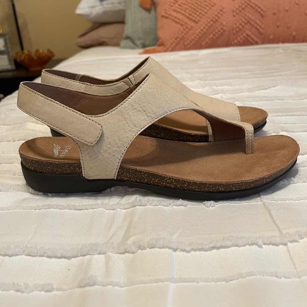 Dansko Comfortable Beige Sandals